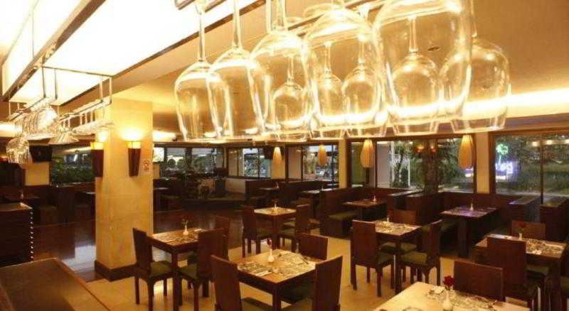 Royal Peninsula Hotel Chiangmai Chiang Mai Dış mekan fotoğraf