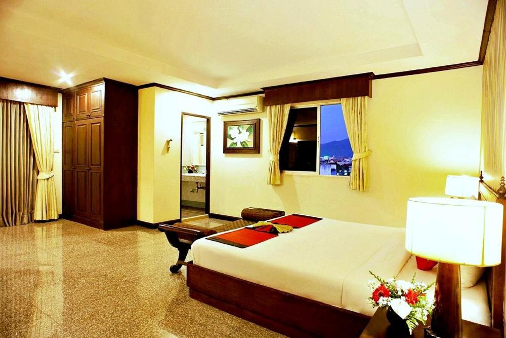 Royal Peninsula Hotel Chiangmai Chiang Mai Dış mekan fotoğraf